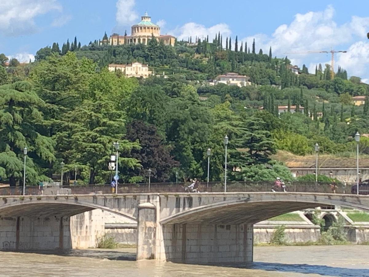 Отель Notti Sull'Adige Верона Экстерьер фото