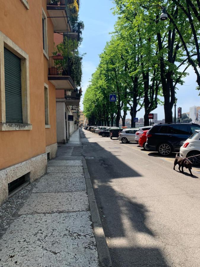 Отель Notti Sull'Adige Верона Экстерьер фото