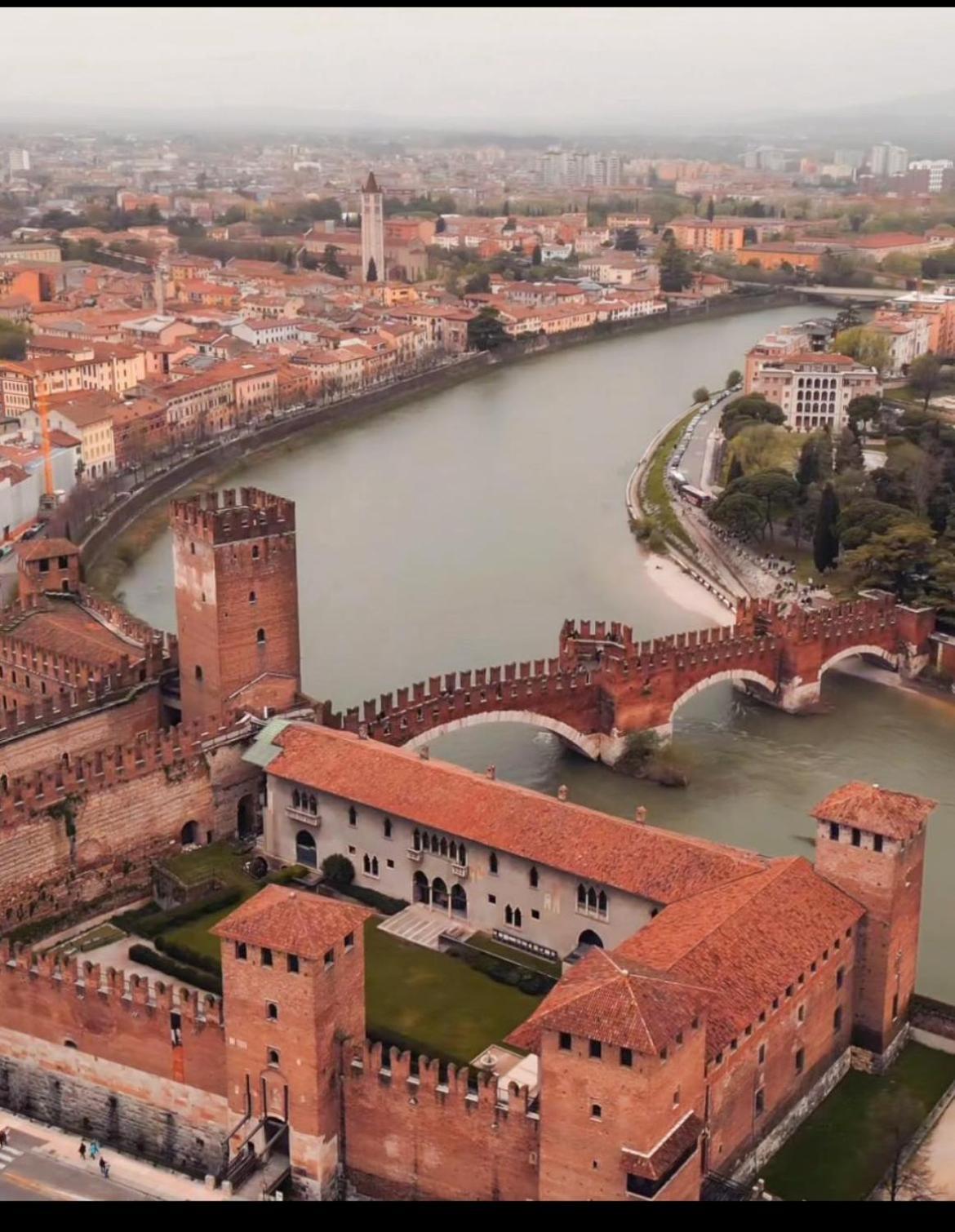 Отель Notti Sull'Adige Верона Экстерьер фото